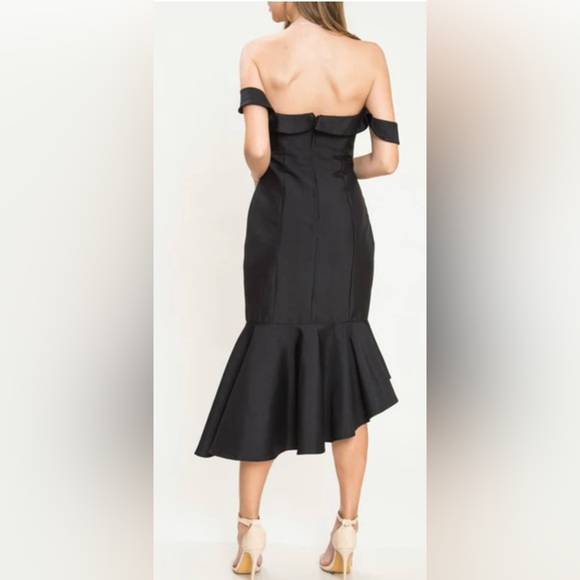 Keepsake “ Lady in Black “Elegant Black Off-Shoulder Ruffle Dress, S - Picture 2 of 10